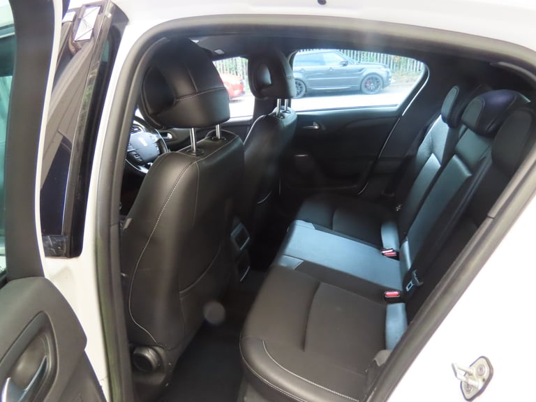2014 Citroen DS4 1.6 e-HDi 115 DStyle 5dr Diesel