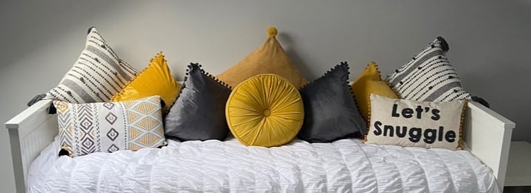 image for Grey and Yellow Cushions 
