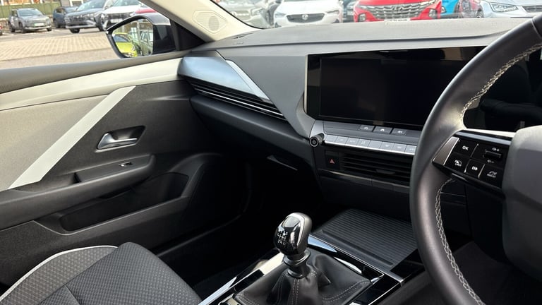 2022 Vauxhall Astra 1.2 Turbo Design 5dr HATCHBACK PETROL Manual