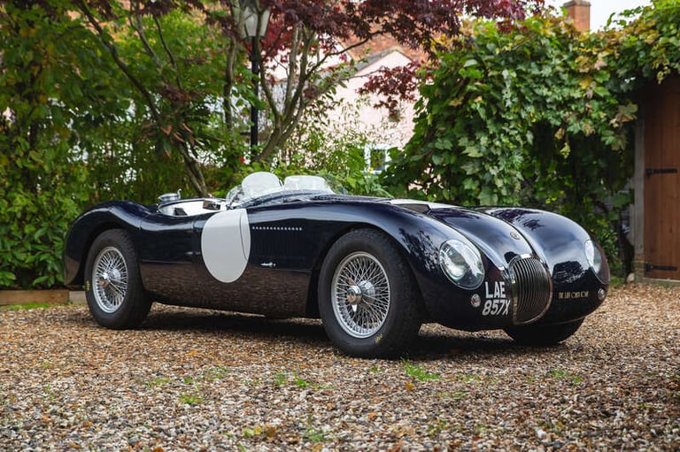 2022 REALM C-TYPE REALM SALOON PETROL Manual