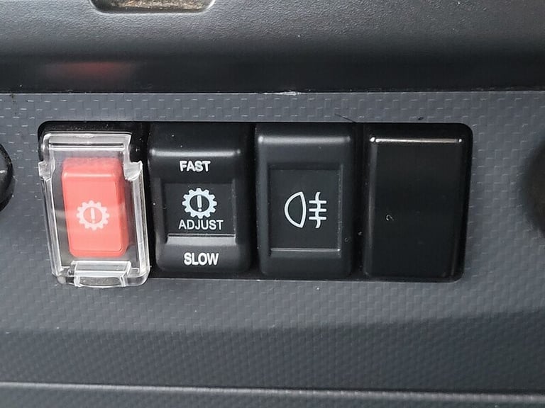 2023 Isuzu Forward 190ps N75 7.5 Ton 21ft 6  6.5m Dropside with Auto gearbox NA DIESEL Automatic