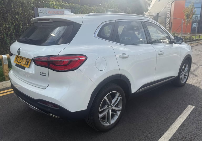 2022 MG MG HS 1.5 T-GDI 16.6kWh Exclusive Auto Euro 6 (s/s) 5dr ESTATE Petrol/Electric Hybrid Aut...