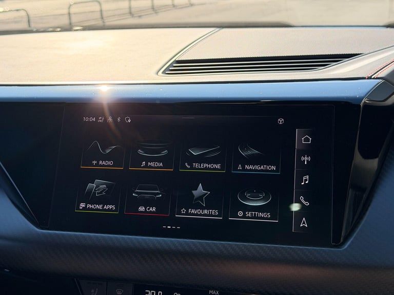 2023 Audi RS e-tron GT 93.4kWh Carbon Vorsprung Saloon 4dr Electric Auto quattro (598 ps) COUPE E...
