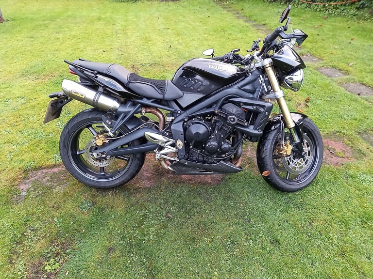 Triumph, STREET, 2009, 675 (cc)