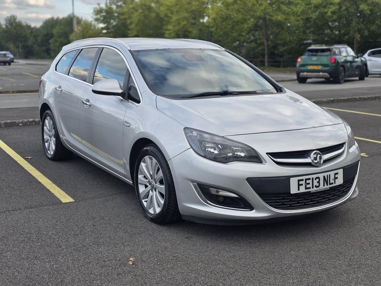 2013 Vauxhall Astra 1.7 CDTi ecoFLEX SE Sports Tourer Euro 5 (s/s) 5dr ESTATE Diesel Manual
