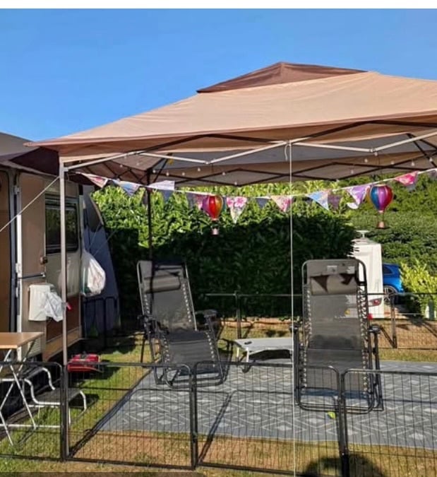 image for Outsunny metal pull out Gazebo 