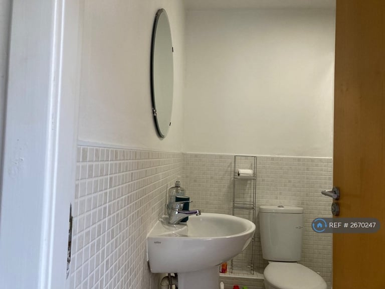 1 bedroom in Charlotte Street, Glasgow, G1 (#2670247)