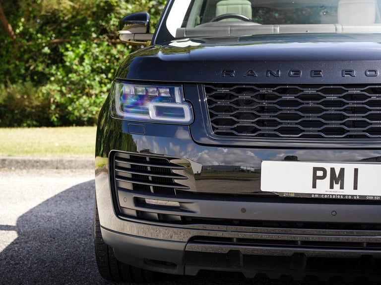  Land Rover Range Rover 5.0 P525 V8 Autobiography Auto 4WD Euro 6 (s/s) 5dr Petrol Automatic