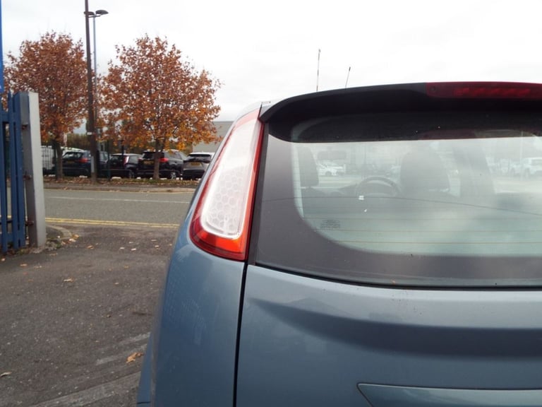2008 Ford Focus 1.6 Style Hatchback 5dr Petrol Manual (159 g/km, 99 bhp) Hatchback Petrol Manual