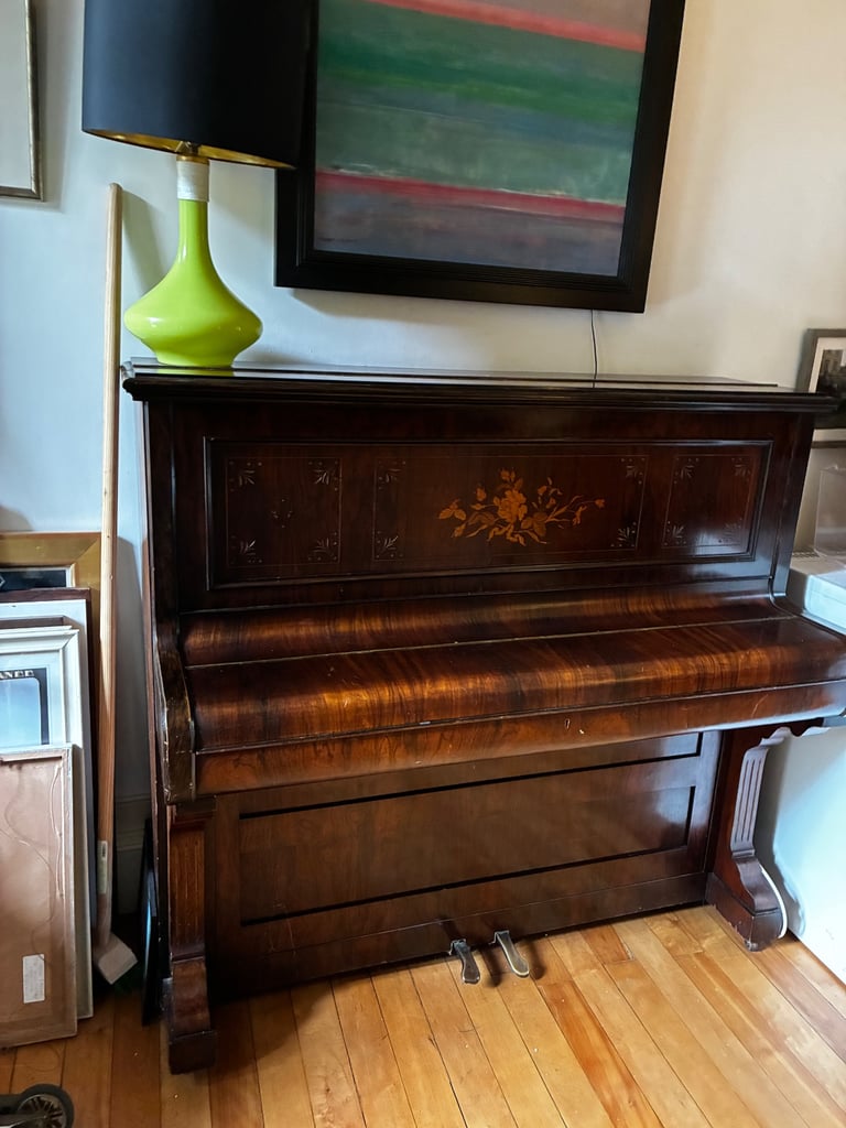 Free piano