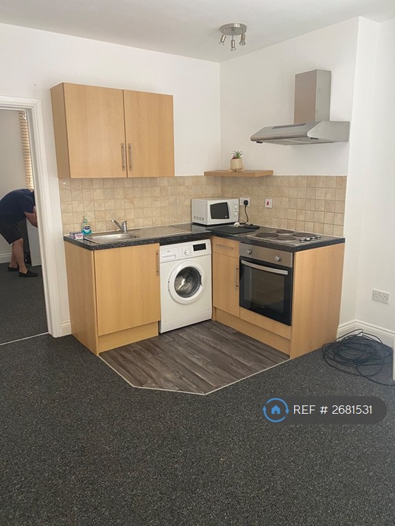 1 bedroom flat in Heygate Av, Southend, SS1 (1 bed) (#2681531)