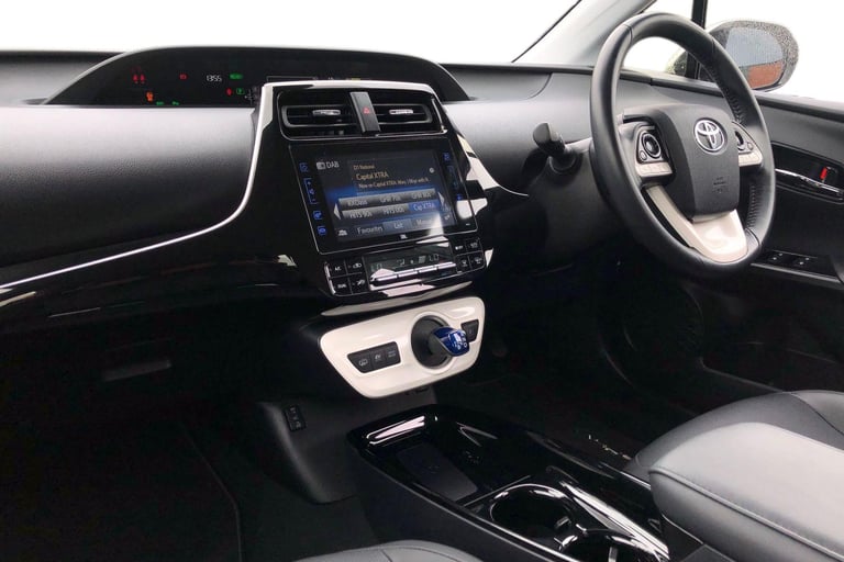 2018 Toyota Prius 1.8 VVTi Plug-in Excel 5dr CVT Hatchback PETROL/ELECTRIC Automatic