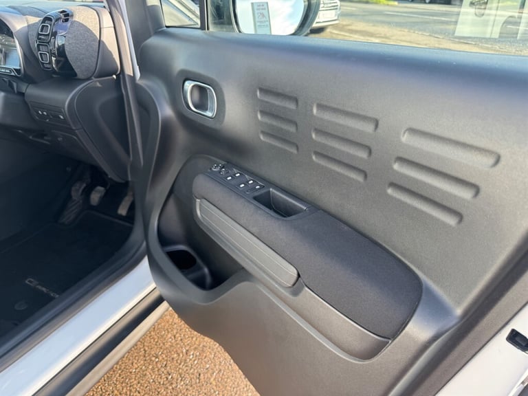 2022 Citroen C3 Aircross 1.2 PureTech 110 Shine Plus 5dr MPV PETROL Manual