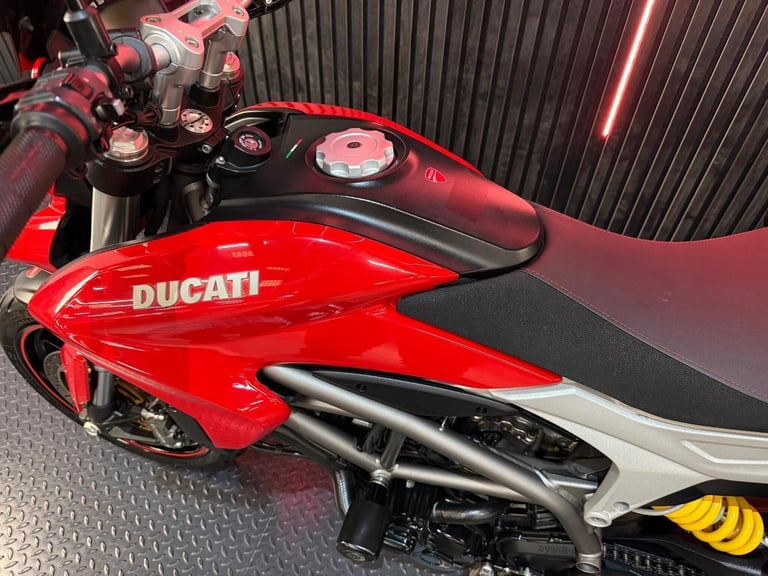 2015 Ducati Hyperstrada 821 821 Euro 3