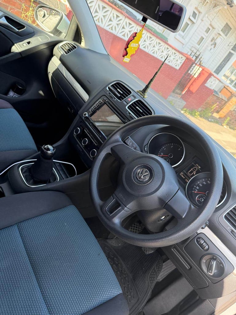 Volkswagen, GOLF, Hatchback, 2011, Manual, 1598 (cc), 5 doors