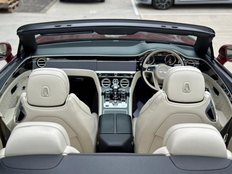 2020 (70) BENTLEY CONTINENTAL GTC 4.0 V8 2dr Auto