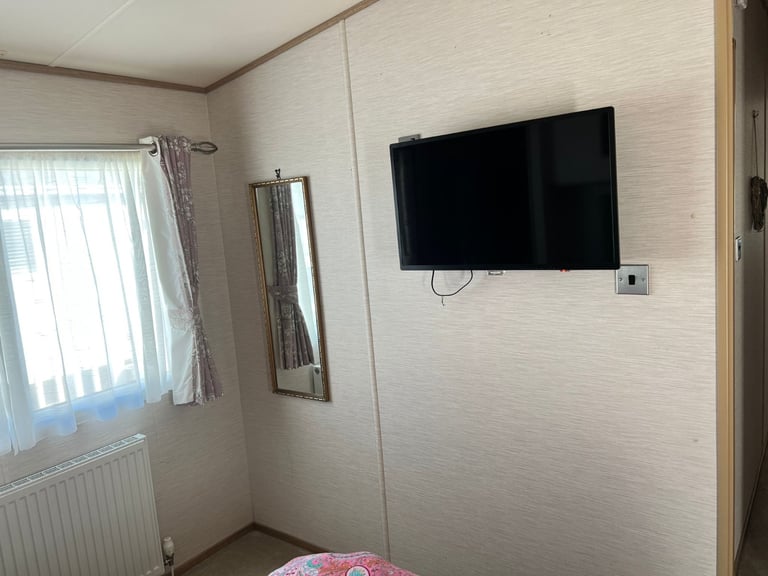 Marton Mere Blackpool 20th mon -Fri £225