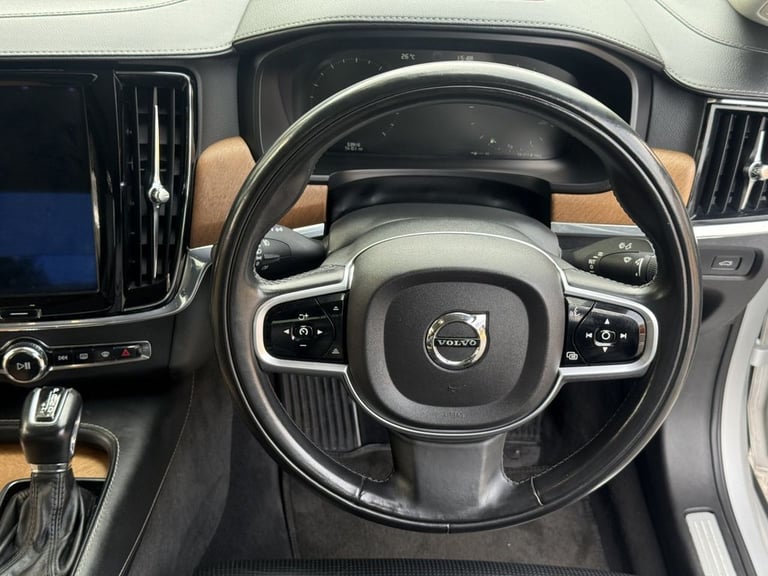 2017 Volvo S90 2.0 D4 Inscription Pro 4dr Geartronic SALOON DIESEL Automatic