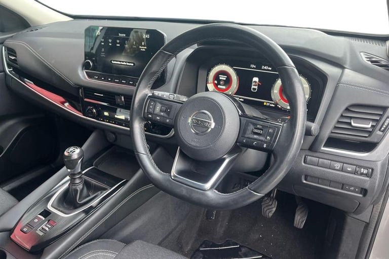 2021 Nissan Qashqai 1.3 DiG-T MH N-Connecta [Glass Roof] 5dr Manual Hatchback Petrol Manual