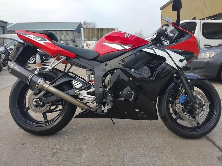 image for 2005 05 YAMAHA YZF R6 YZFR6 SPORT BIKE RED GOOD CONDITION MOT HPI CLEAR
