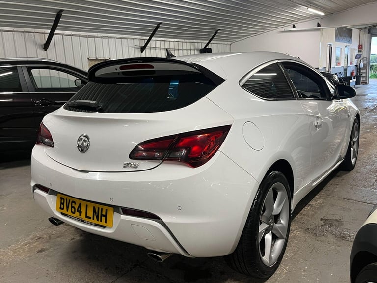  Vauxhall Astra GTC 2.0 CDTi BiTurbo Euro 5 (s/s) 3dr Diesel Manual