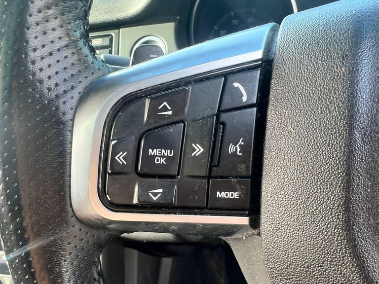 2017 Land Rover Discovery Sport 2.0 TD4 HSE Dynamic Lux Auto 4WD Euro 6 (s/s) 5dr ESTATE Diesel A...