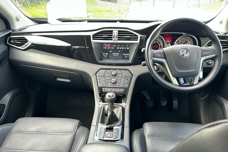  MG Gs 1.5 Tgi Exclusive Suv 5dr Petrol Manual Euro 6 s/s 160 Ps Petrol