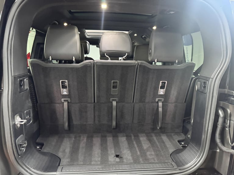 2023 Land Rover Defender 130 3.0 D300 MHEV X Auto 4WD Euro 6 (s/s) 5dr ESTATE Diesel Automatic
