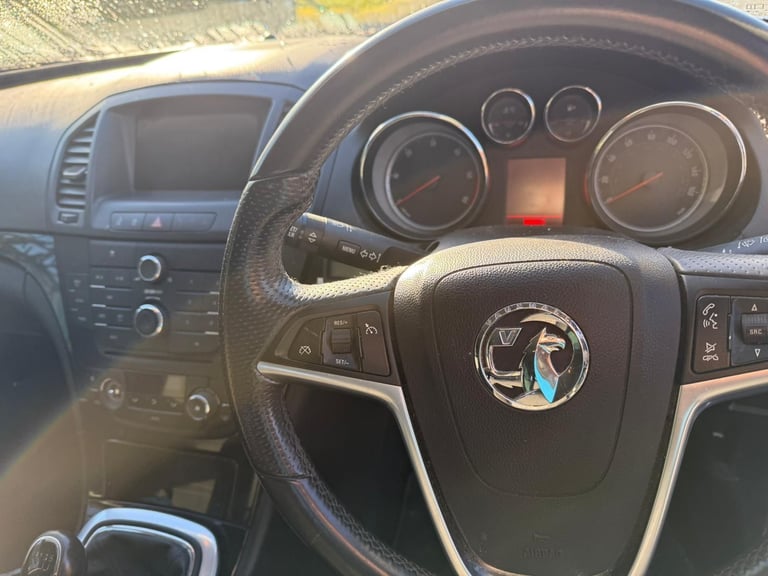 Vauxhall, INSIGNIA, Estate, 2010, Manual, 1956 (cc), 5 doors