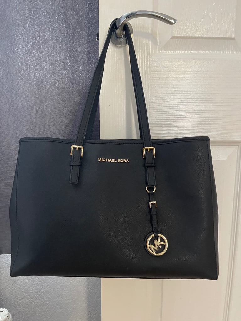 image for Micheal kors tote bag
