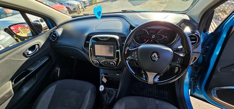 RENAULT CAPTUR 1.5 Dynamique MediaNav dCi 90 Stop &amp; Start 2014