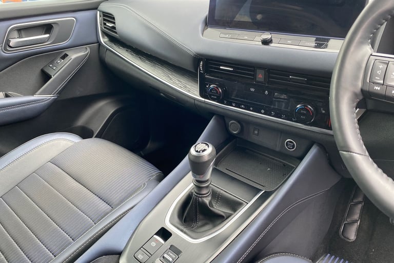 2023 Nissan Qashqai 1.3 DiG-T MH Tekna 5dr Hatchback Petrol Manual