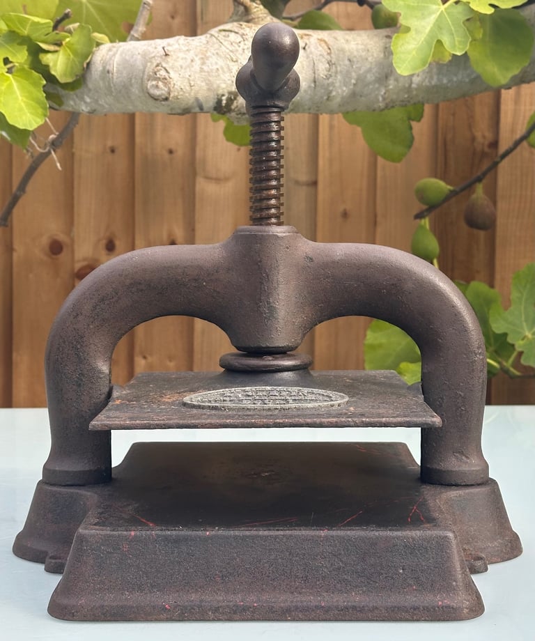 ANTIQUE FRENCH CAST IRON BOOK PRESS, NOTAIRE COPY BINDING PRESS - L CREPIN DOUAI, 1900s - WILL POST!