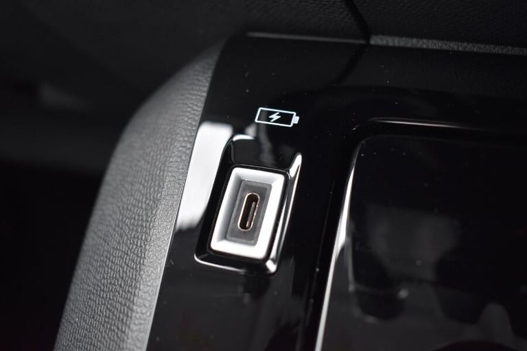 2021 Peugeot 208 1.2 PureTech Allure Hatchback 5dr Petrol EAT Euro 6 (s/s) (130 ps) HATCHBACK Pet...