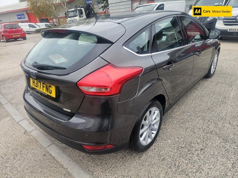 2017 Ford Focus 1.0 EcoBoost 125 Titanium 5dr HATCHBACK PETROL Manual