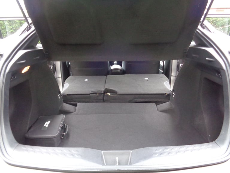 Toyota, C-HR, Hatchback, 2017, Other, 1798 (cc), 5 doors