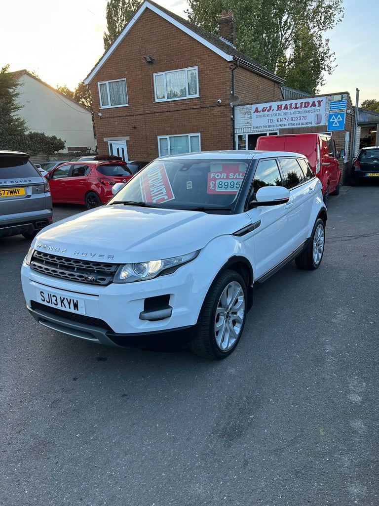 image for RANGE ROVER EVOQUE 2.2 SD4 PURE AUTOMATIC WHITE FIVE DOOR