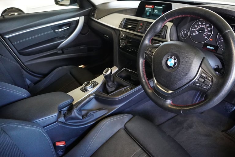 BMW, 3 SERIES, Saloon, 2018, Manual, 1499 (cc), 4 doors