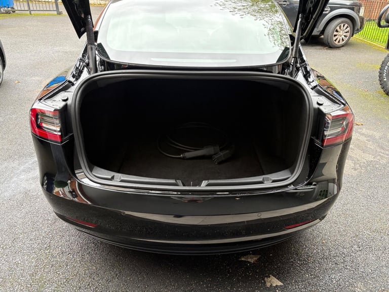 2021 Tesla Model 3 (Dual Motor) Long Range Auto 4WDE 4dr SALOON Electric Automatic