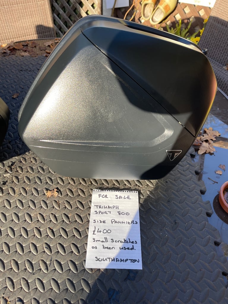 Triumph Tiger 800 sport integrated genuine panniers. 