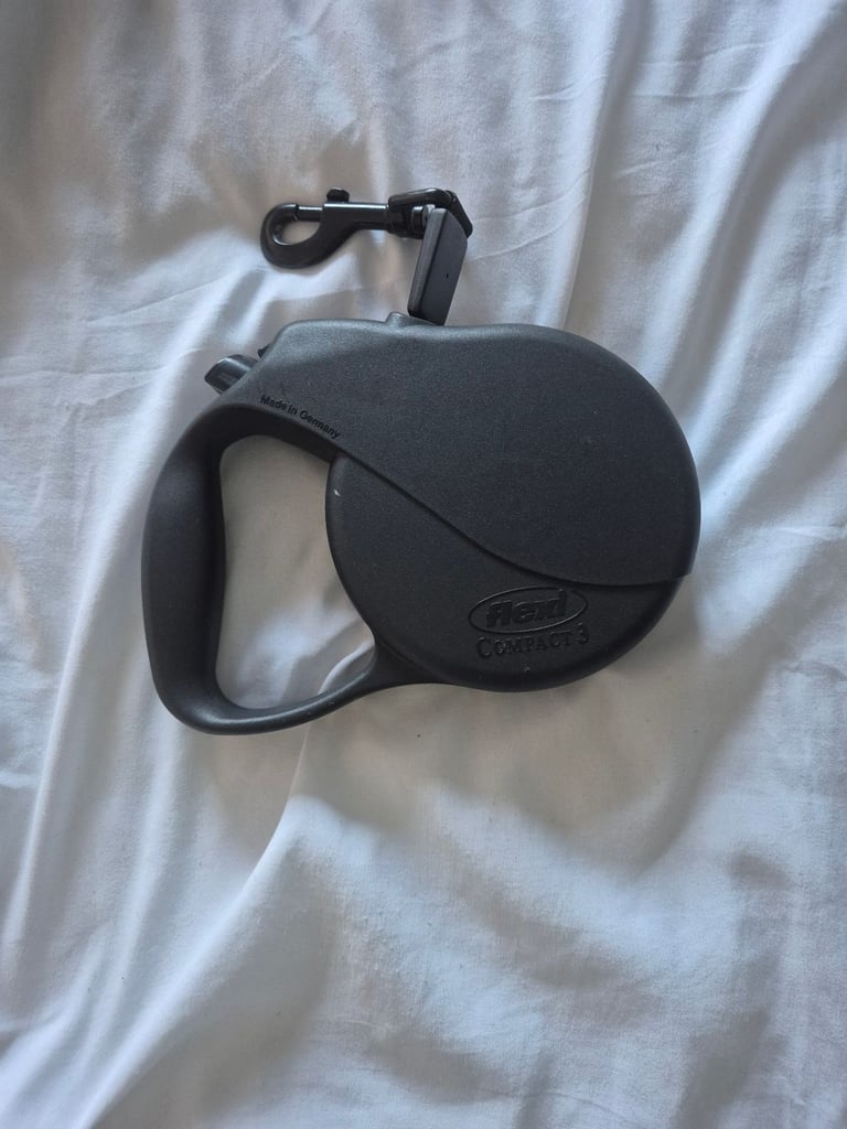 2 dog leads for larger dog 