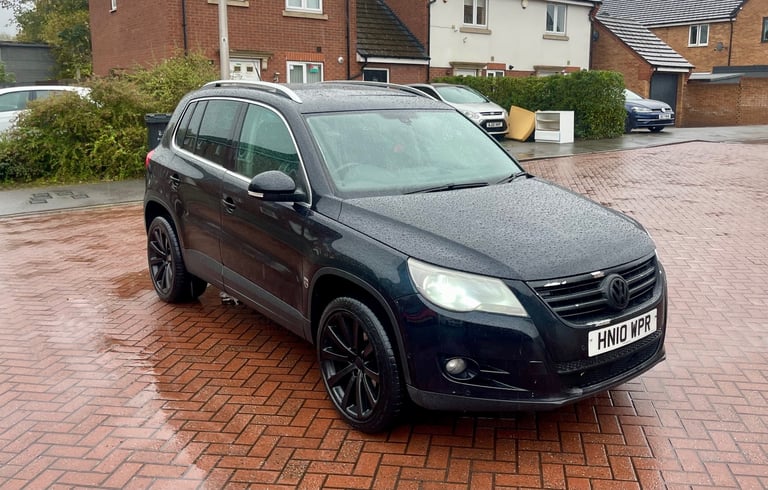 2010 Volkswagen Tiguan R Sport 4 Motion Read Add Drives Mint