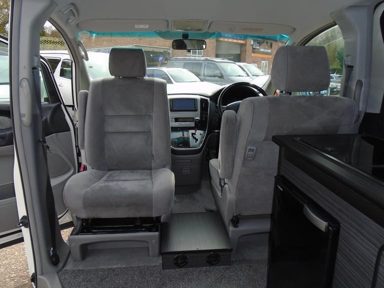 2008 TOYOTA ALPHARD CAMPER VAN,MOTORHOME,~OFF GRID SOLAR~FRIDGE/FREEZER~ULEZ