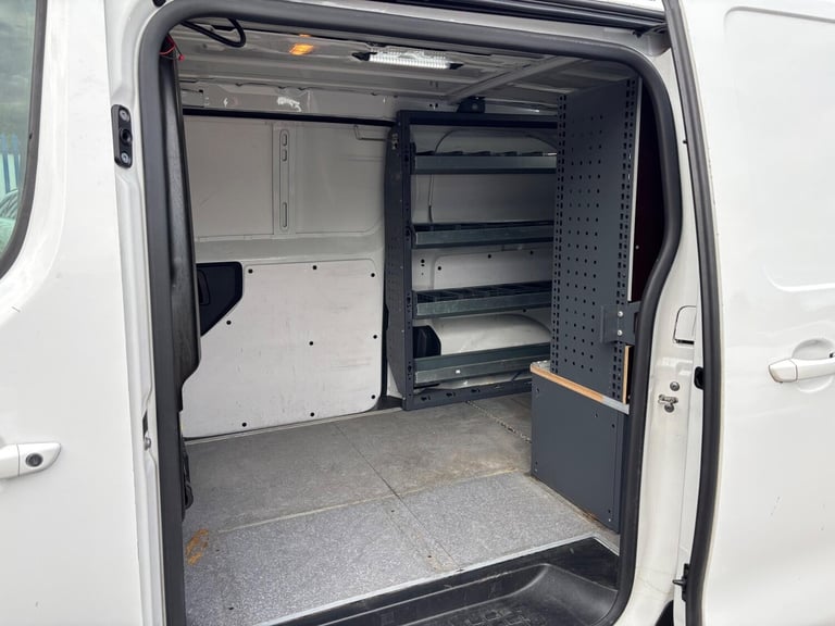 2020 Vauxhall Vivaro 1.5 Turbo D 2700 Sportive L1 H1 Euro 6 (s/s) 5dr PANEL VAN Diesel Manual