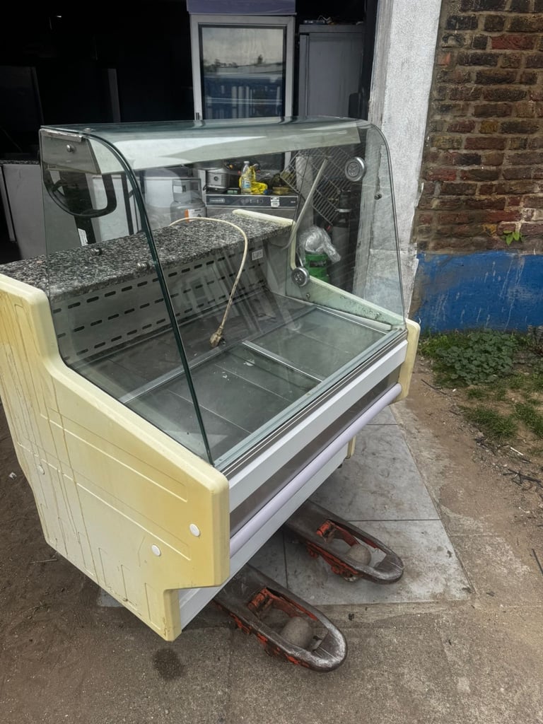 Commercial display fridge like new cafe shop restaurant takeaway display fridge 