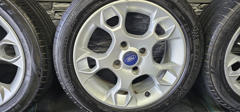 Ford Genuine 15 alloy wheels + 4 x tyres 195 50 15 Lanvigator
