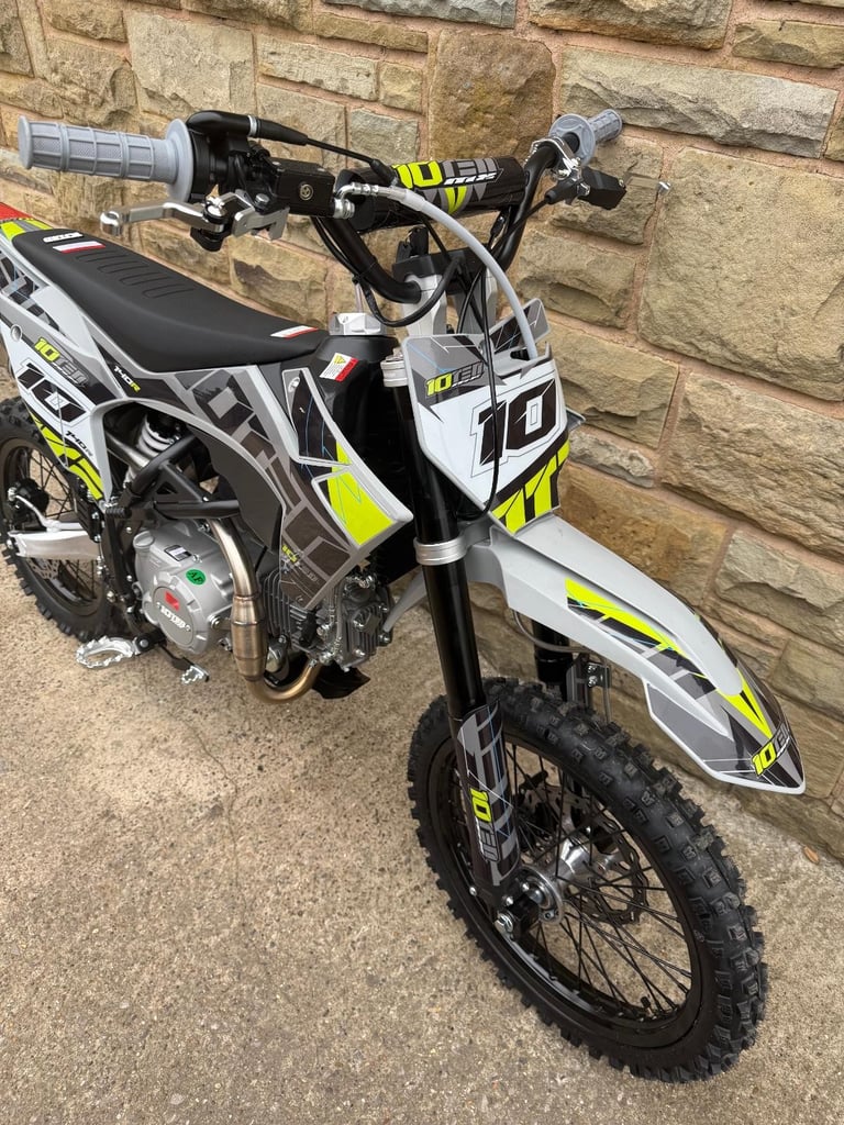 10TEN 140R 140CC 17/14  YOUTHS DIRT BIKE NEW
