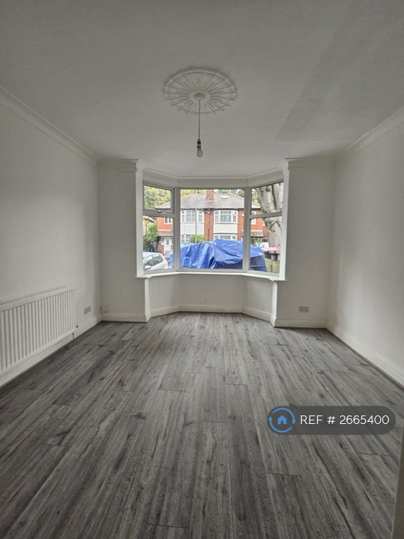 3 bedroom house in Brookside Drive, Salford, M7 (3 bed) (#2665400)
