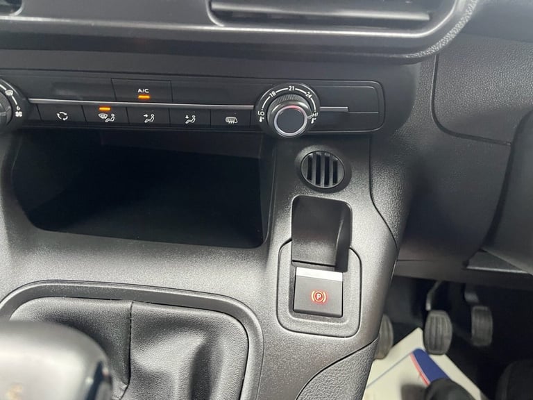 2021 71 PEUGEOT PARTNER 1.5 BLUEHDI 1000 PROFESSIONAL PREMIUM STANDARD PANEL VAN