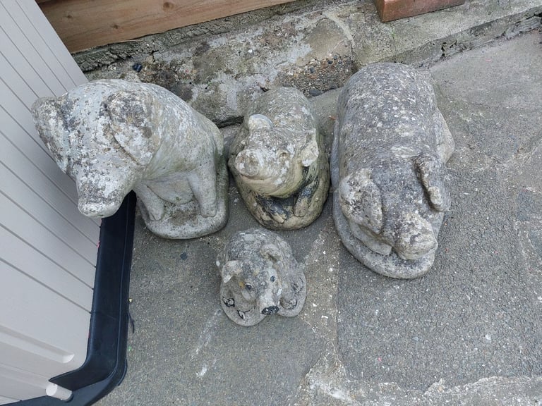 image for 4 stone pigs&2,otters